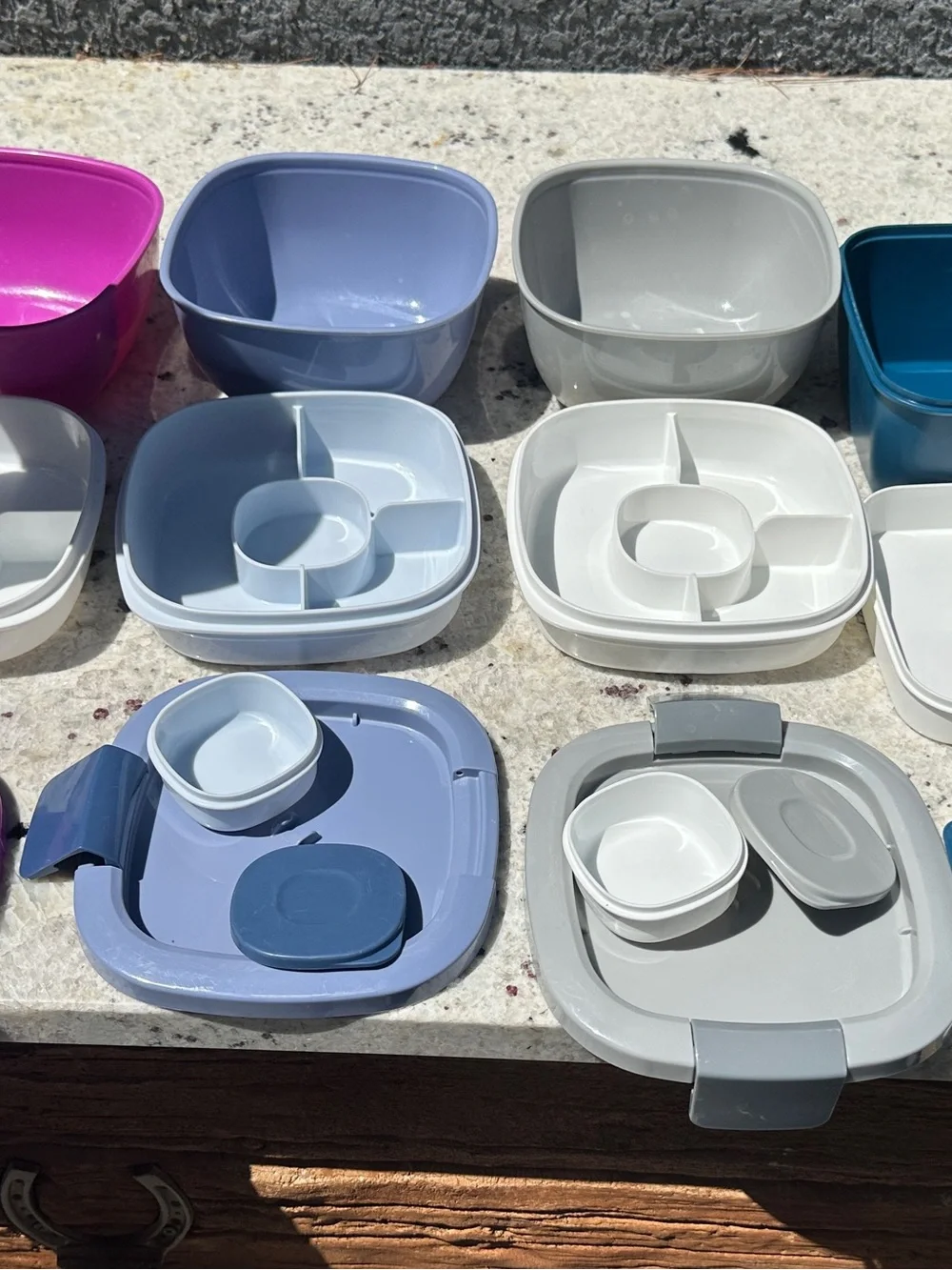 Set of 4 Plastic Food Storage Containers in Light Blue and Light Gray